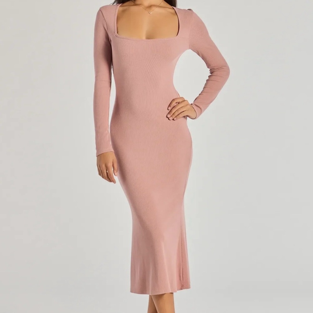 Windsor Basic Cutie Long Sleeve Knit Midi Dress